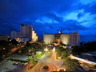 رویال کلیف بیچ